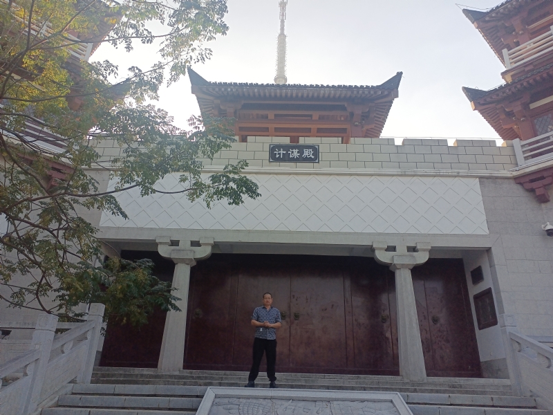 春夏秋冬的第一张照片--梅州相亲服务中心