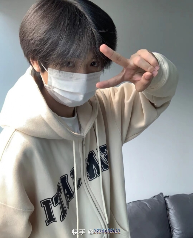 emo的风的第一张照片--梅州相亲服务中心