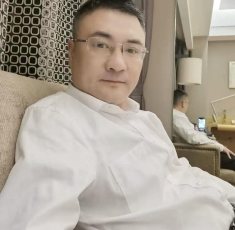 追逐的第二张照片--梅州相亲服务中心