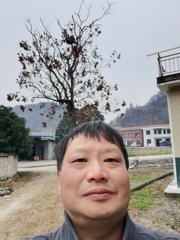 苏众青春冲浪的第二张照片--梅州相亲服务中心