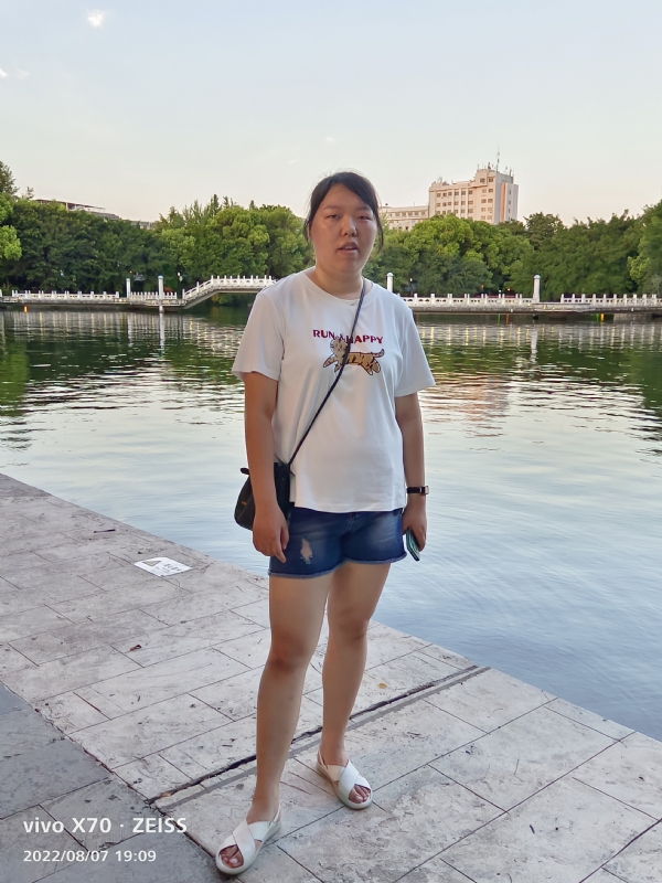 幸福触手可及的第一张照片--梅州相亲服务中心