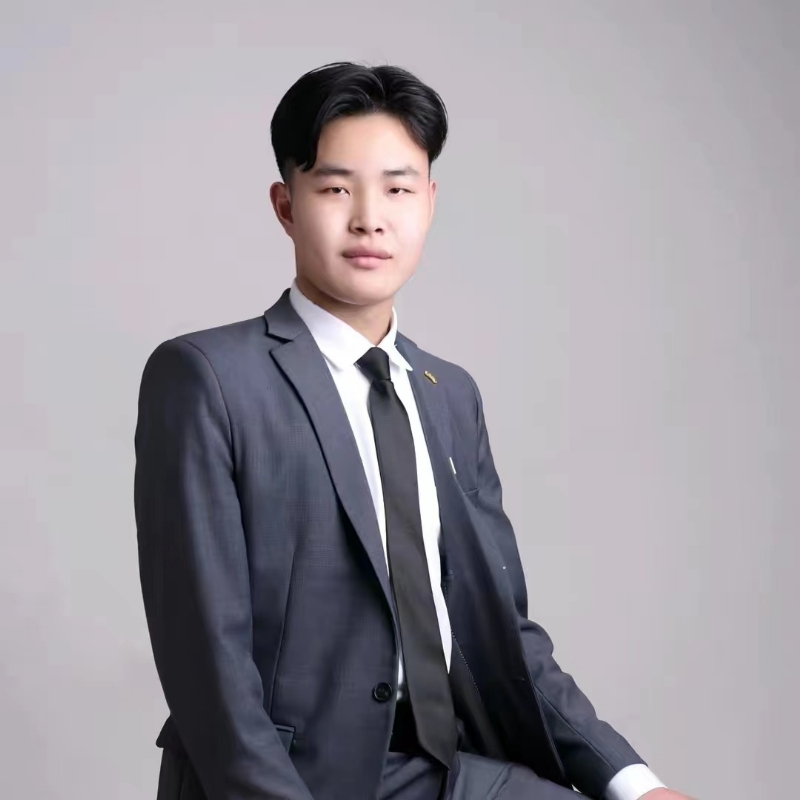 孤独的狼的第一张照片--梅州相亲服务中心