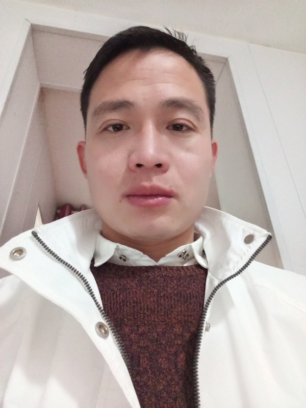 忧伤还是快乐的第一张照片--梅州相亲服务中心