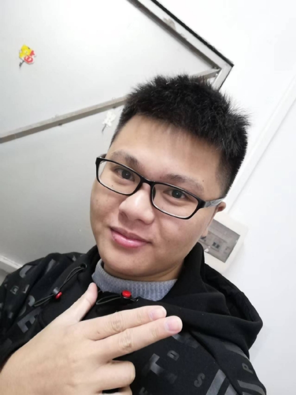 小小梦执的第一张照片--梅州相亲服务中心