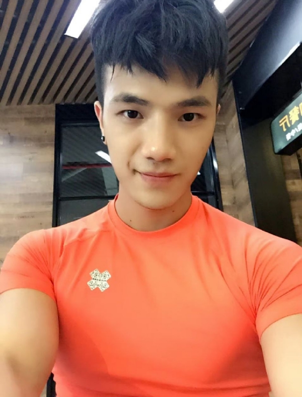 航航的第一张照片--梅州相亲服务中心