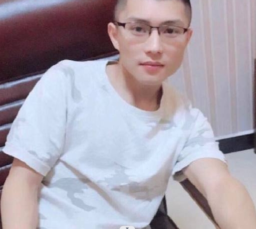 辉辉辉的第一张照片--梅州相亲服务中心