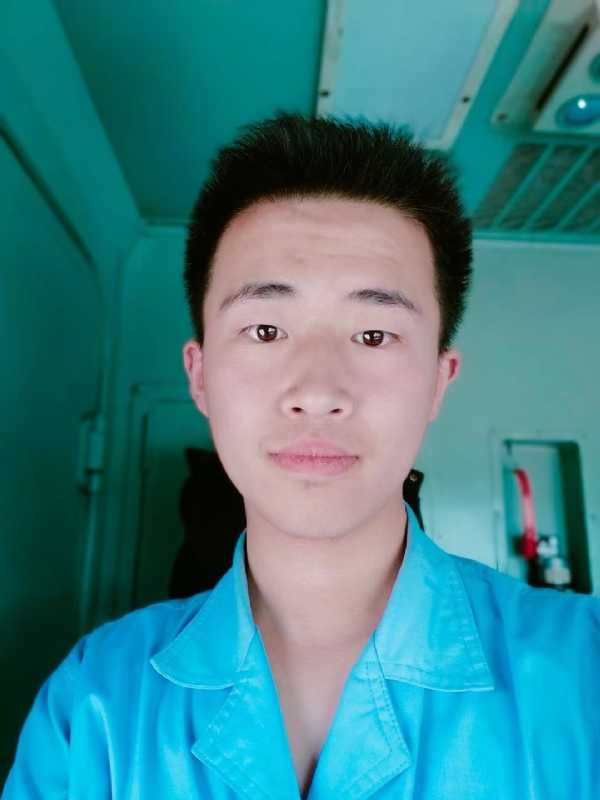 生而为人的第四张照片--梅州相亲服务中心