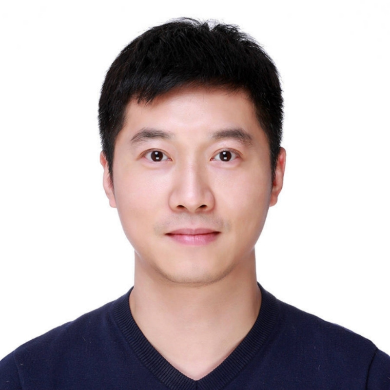 大手牵小手的第一张照片--梅州相亲服务中心