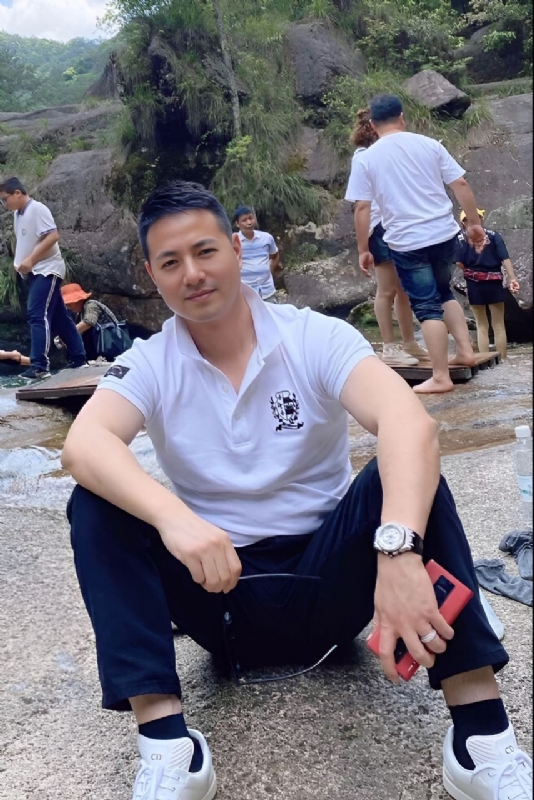 勿忘初心的第三张照片--梅州相亲服务中心