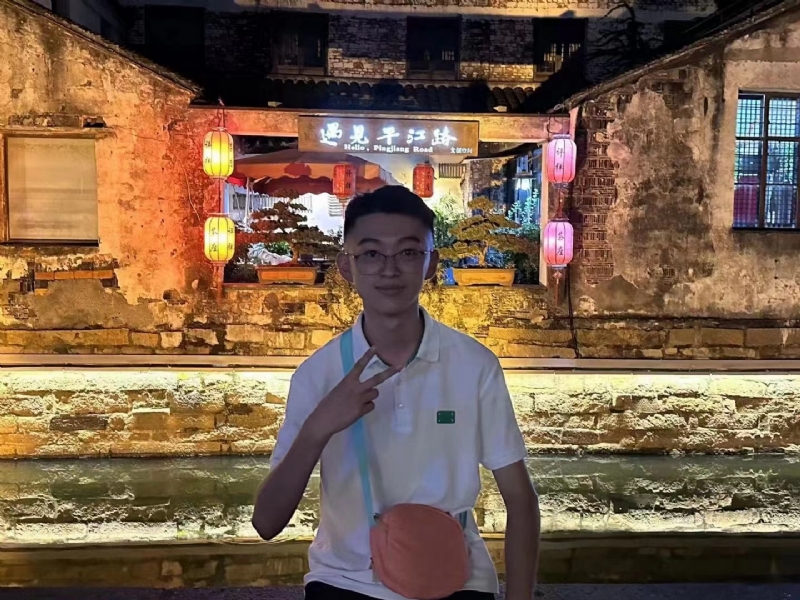 李四的第一张照片--梅州相亲服务中心