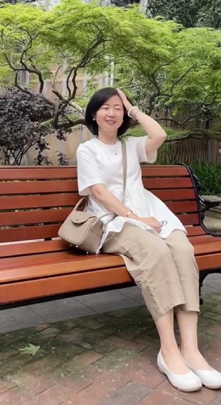 千年老母猪的第四张照片--梅州相亲服务中心