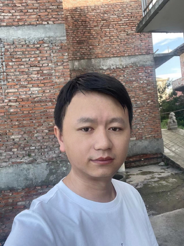 行人的第二张照片--梅州相亲服务中心