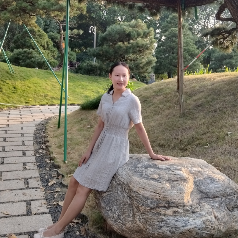 欣欣向荣的第一张照片--梅州相亲服务中心