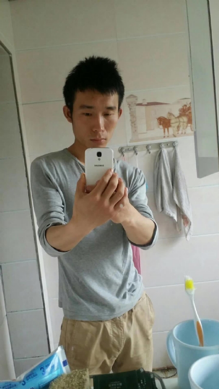 蔚蓝天空的第一张照片--梅州相亲服务中心