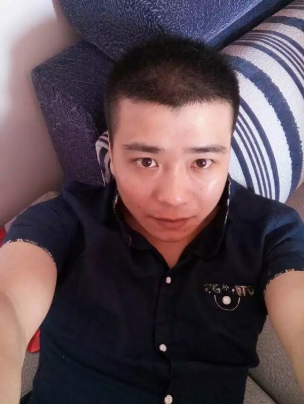 漫步的面包的第一张照片--梅州相亲服务中心