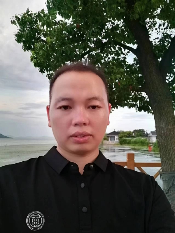 一起说晚安的第一张照片--梅州相亲服务中心