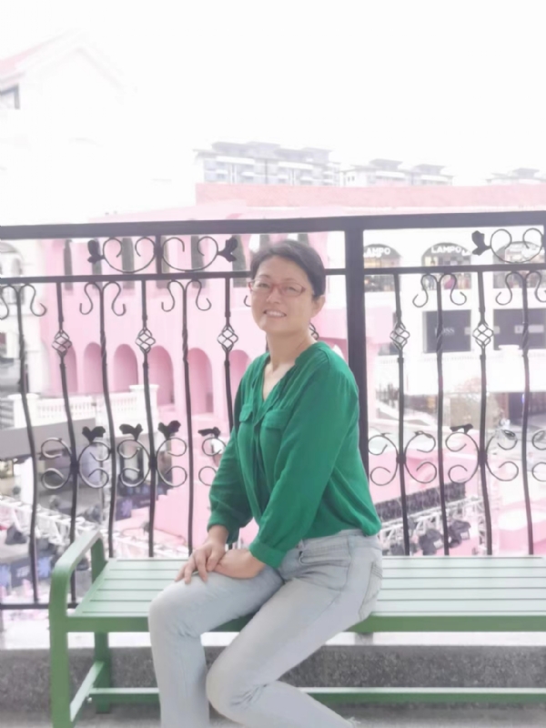 丽华的第四张照片--梅州相亲服务中心