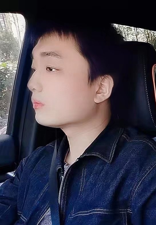 凉锦年的第一张照片--梅州相亲服务中心