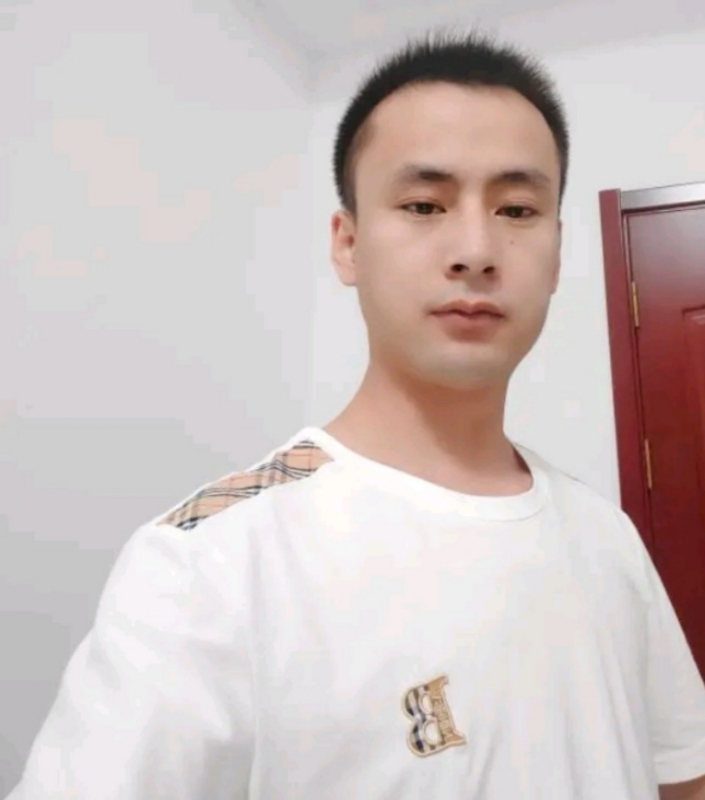 海阔天空的第一张照片--梅州相亲服务中心