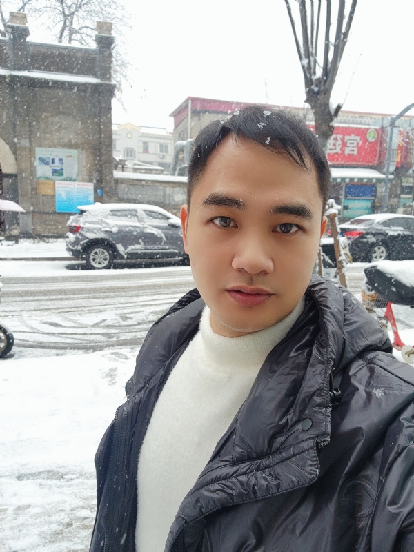 寻找合适伴侣的第一张照片--梅州相亲服务中心