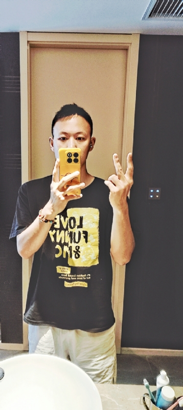 涵涵在的第一张照片--梅州相亲服务中心