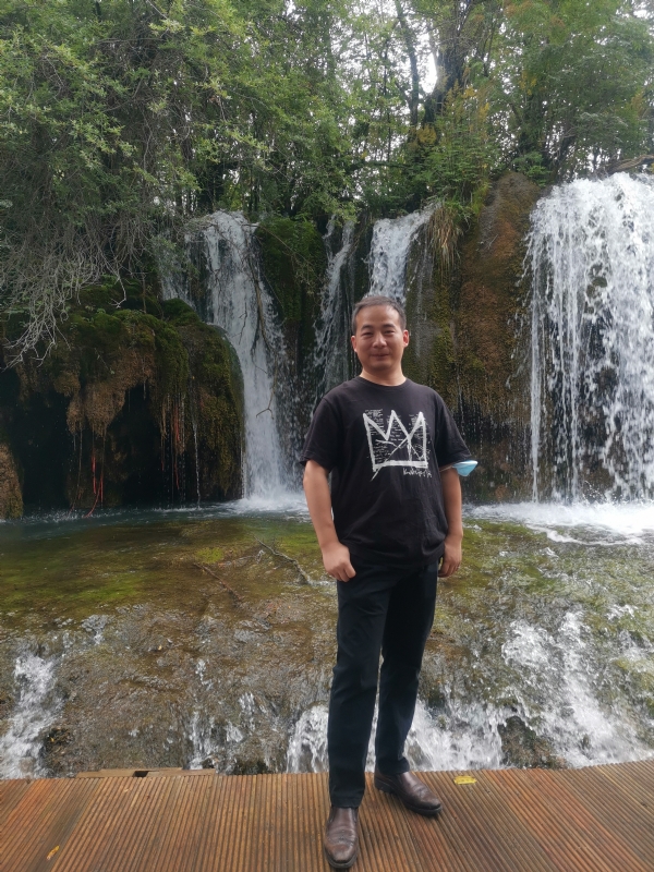 任君君的第一张照片--梅州相亲服务中心