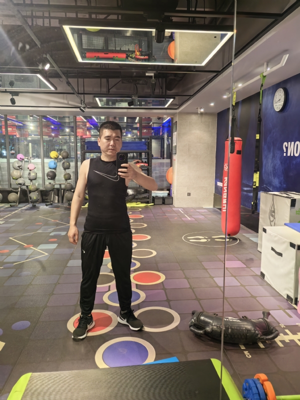 哈哈哈哈哈的第一张照片--梅州相亲服务中心