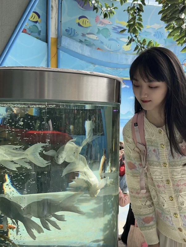 yiyi的第二张照片--梅州相亲服务中心