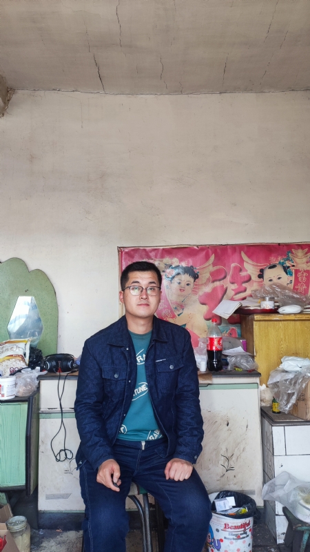 单身小王的第一张照片--梅州相亲服务中心