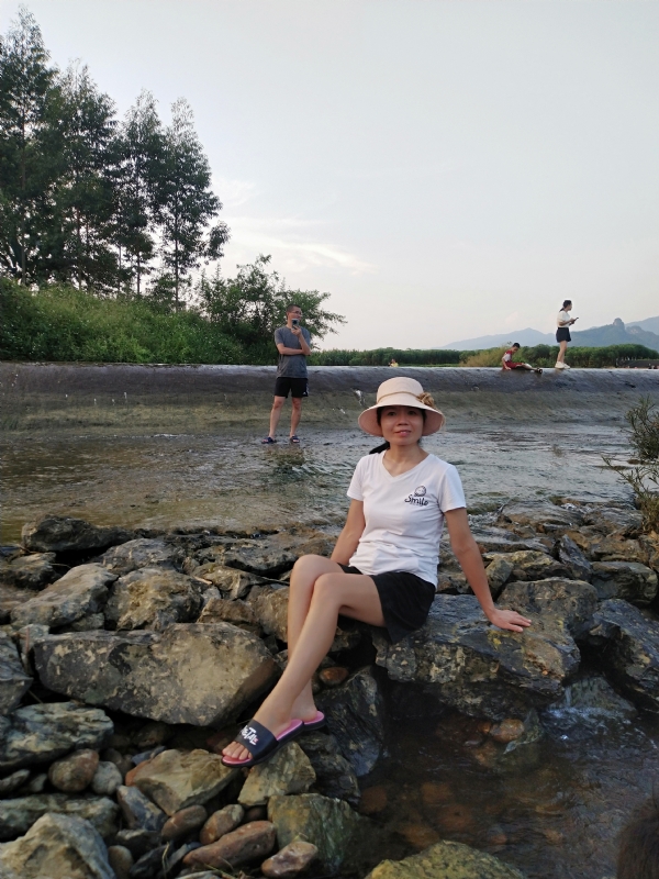 雪儿的第一张照片--梅州相亲服务中心