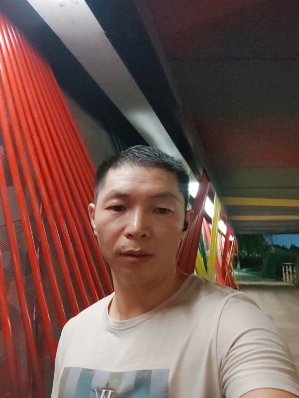 夜猫的第一张照片--梅州相亲服务中心