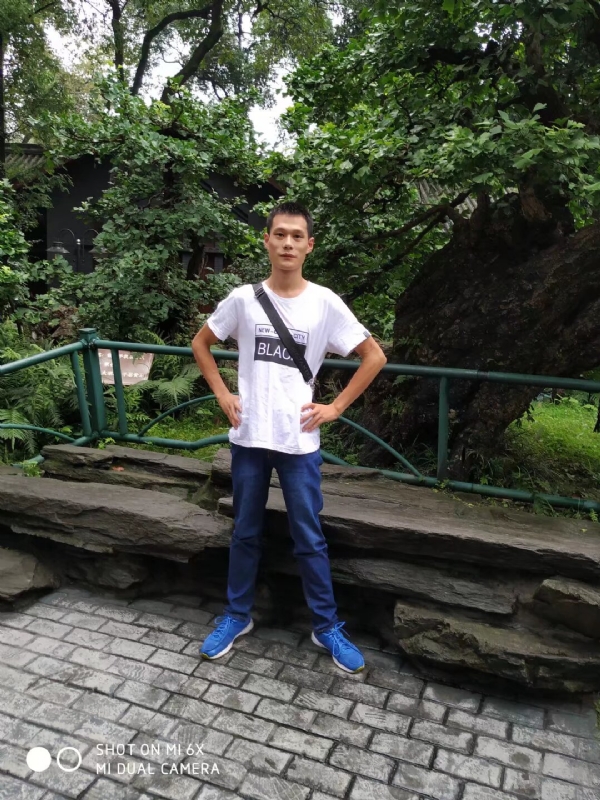 会飞的猪的第一张照片--梅州相亲服务中心