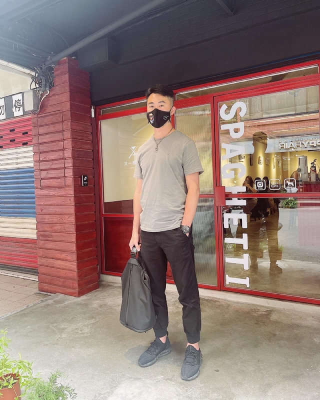 酒商安迪的第一张照片--梅州相亲服务中心