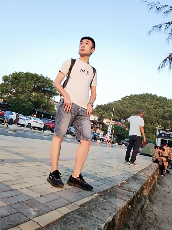 俊皓的第二张照片--梅州相亲服务中心