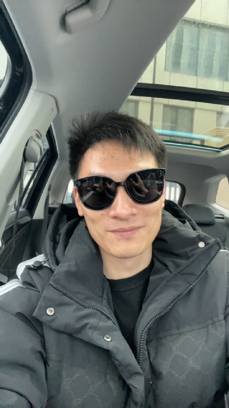 男孩的第一张照片--梅州相亲服务中心