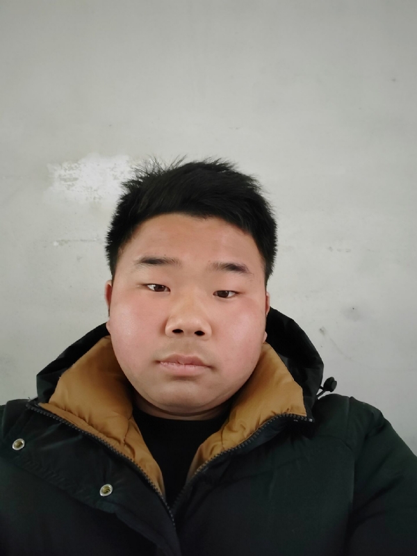 精神饱满的第四张照片--梅州相亲服务中心