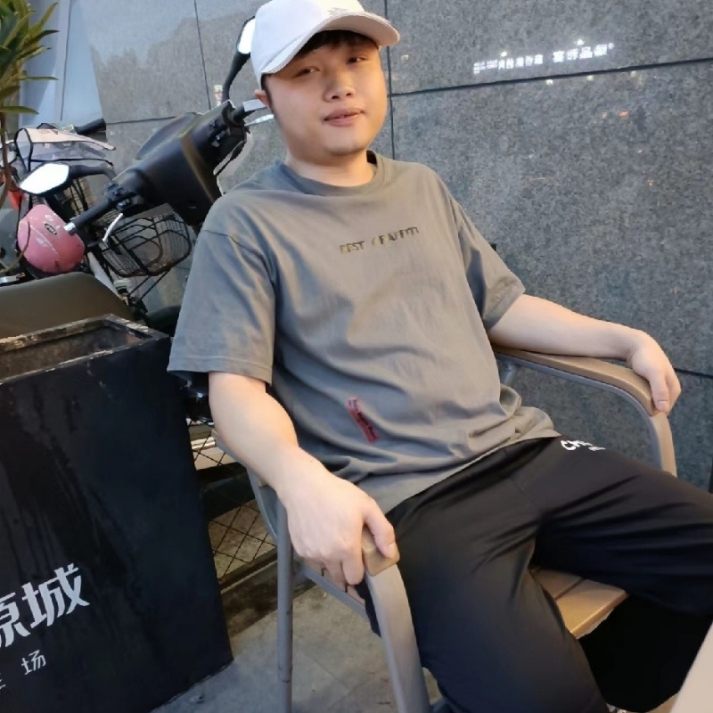 风吹半夏的第一张照片--梅州相亲服务中心