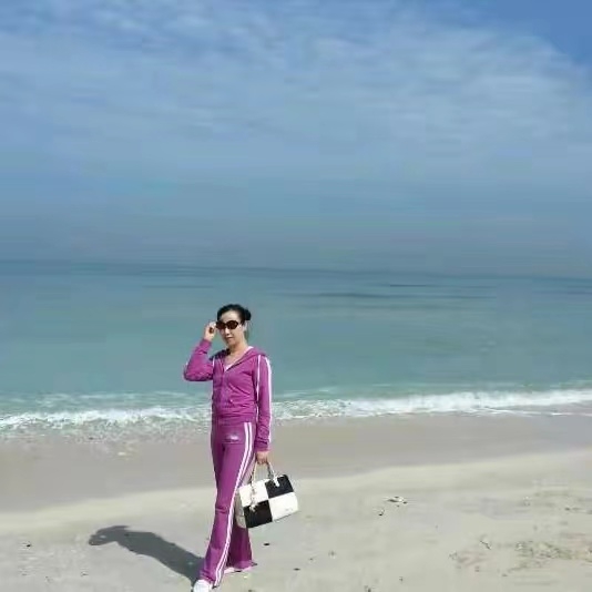 红红的第一张照片--梅州相亲服务中心