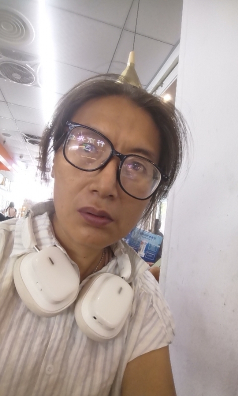 冬天的蔷薇的第三张照片--梅州相亲服务中心