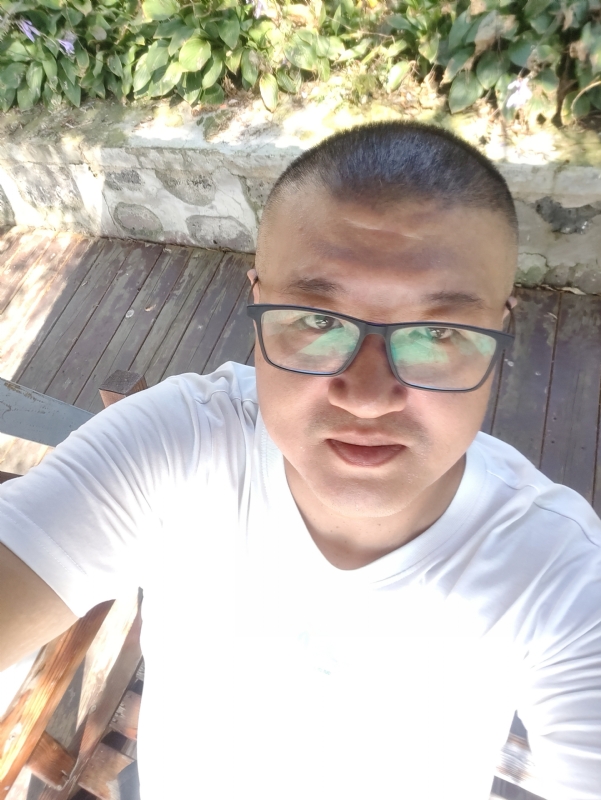 羊十八的第一张照片--梅州相亲服务中心