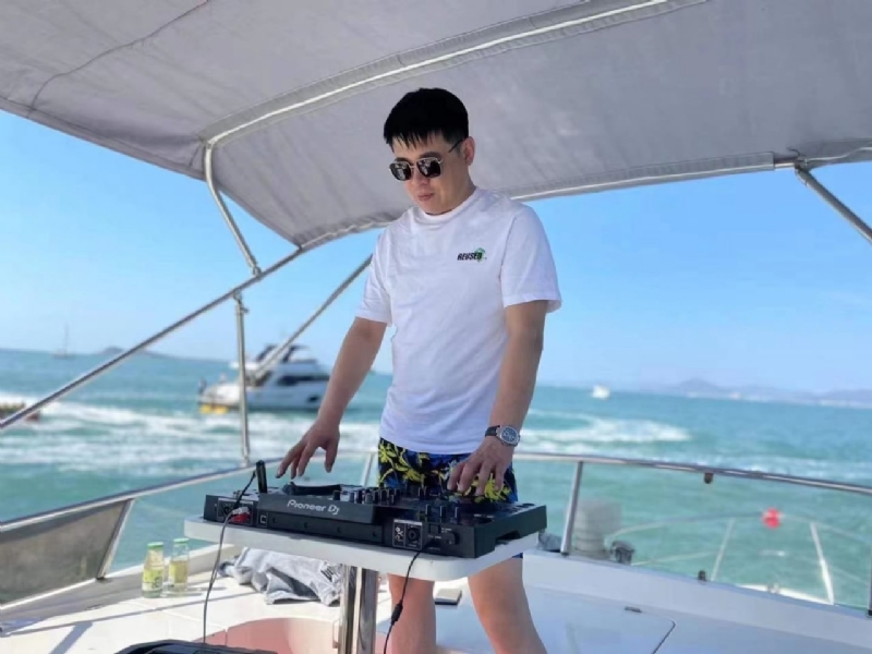 魔盒的第一张照片--梅州相亲服务中心