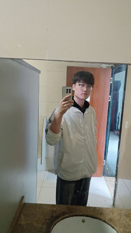 高大毛的第一张照片--梅州相亲服务中心