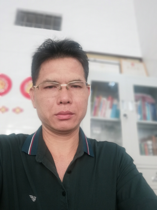 后视镜的第一张照片--梅州相亲服务中心