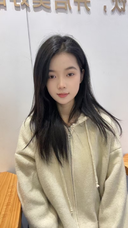 草莓奶昔的第一张照片--梅州相亲服务中心