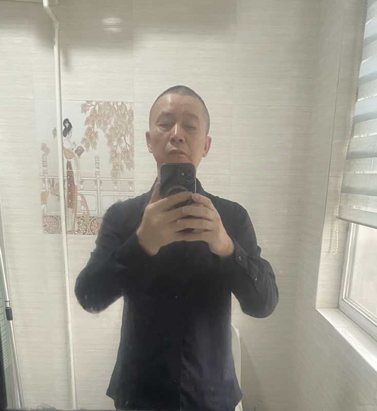 荣哥的第一张照片--梅州相亲服务中心