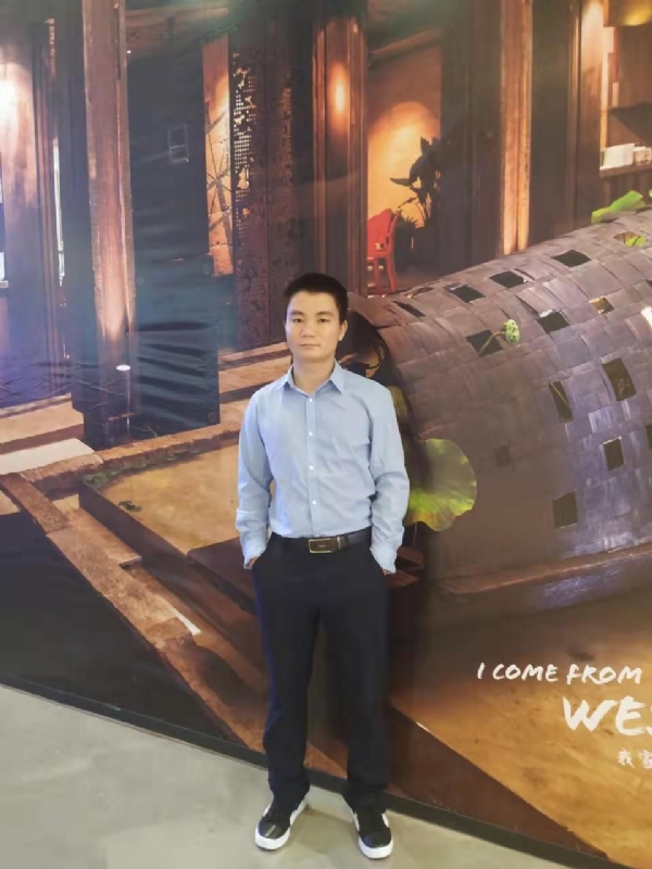 梧桐枫叶的第一张照片--梅州相亲服务中心