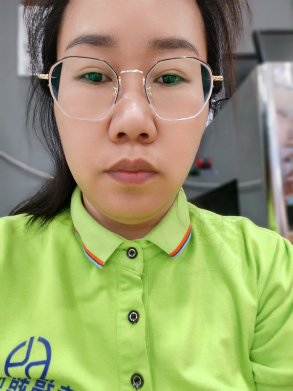 麻花小辫的第一张照片--梅州相亲服务中心