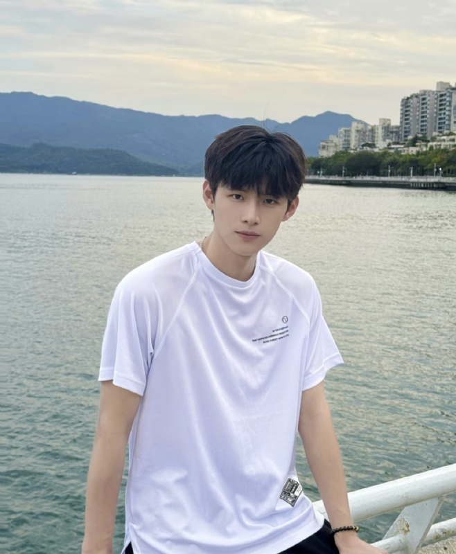 起起软软的第一张照片--梅州相亲服务中心