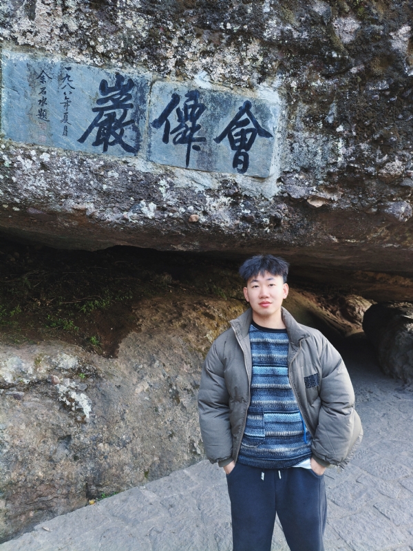 帅邓拖网速的第二张照片--梅州相亲服务中心