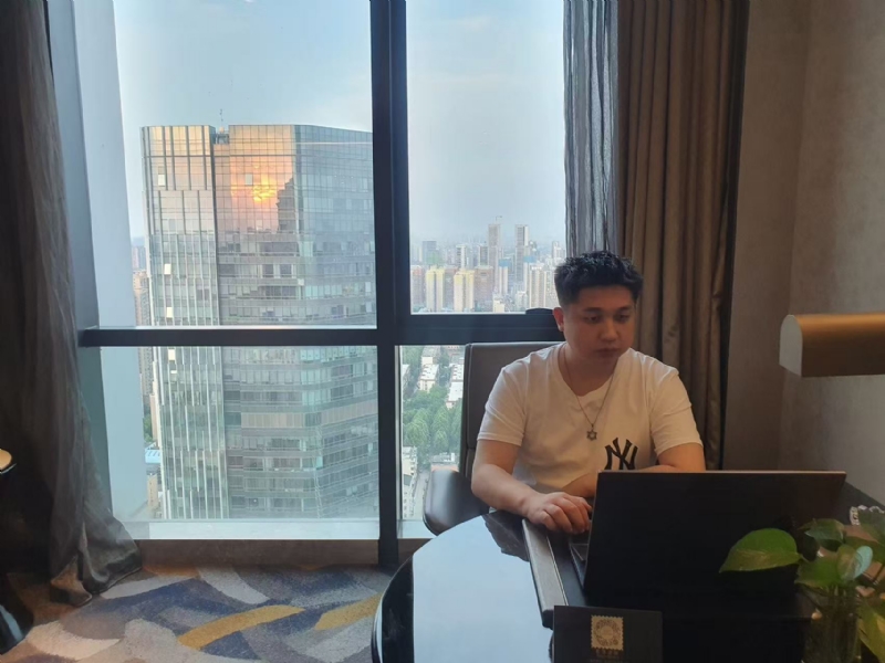 ying的第一张照片--梅州相亲服务中心